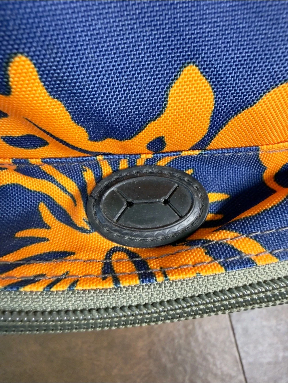 N/A compact navy